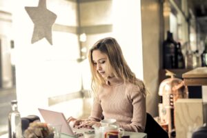 pexels andrea piacquadio 3785408 300x200 - pexels-andrea-piacquadio-3785408