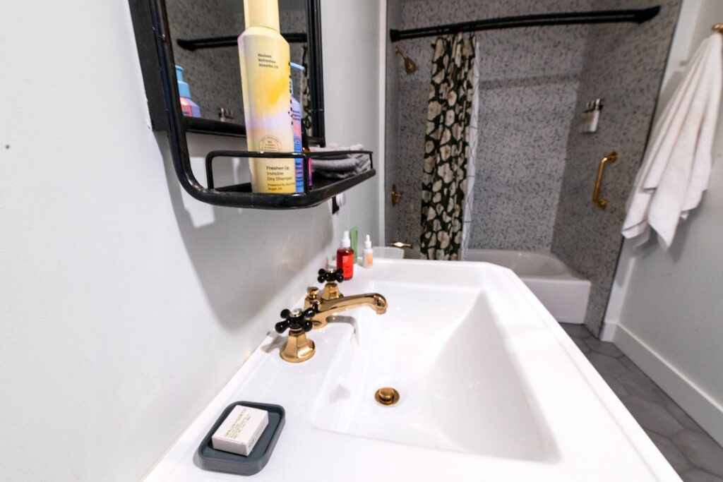 white sink sideview 1024x683 - An Overview on Troubleshooting Common Plumbing Issues